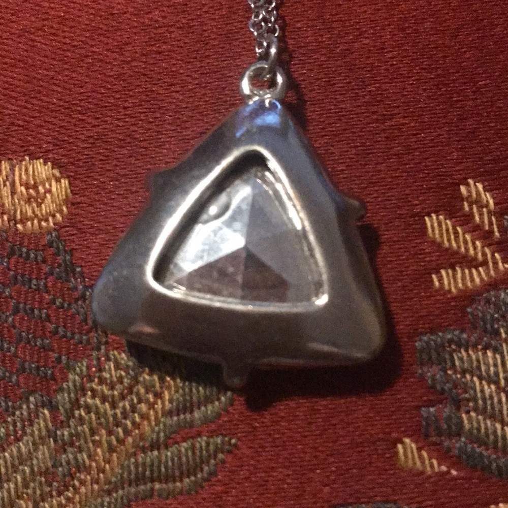 ✨ Triangular Bling Pendant ✨ - Picture 3 of 4
